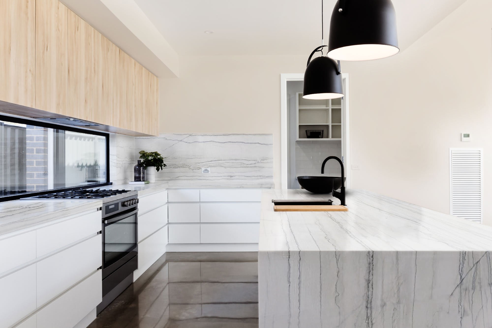 White Macaubas - Granite, Quartz, Marble, Quartzite Countertops