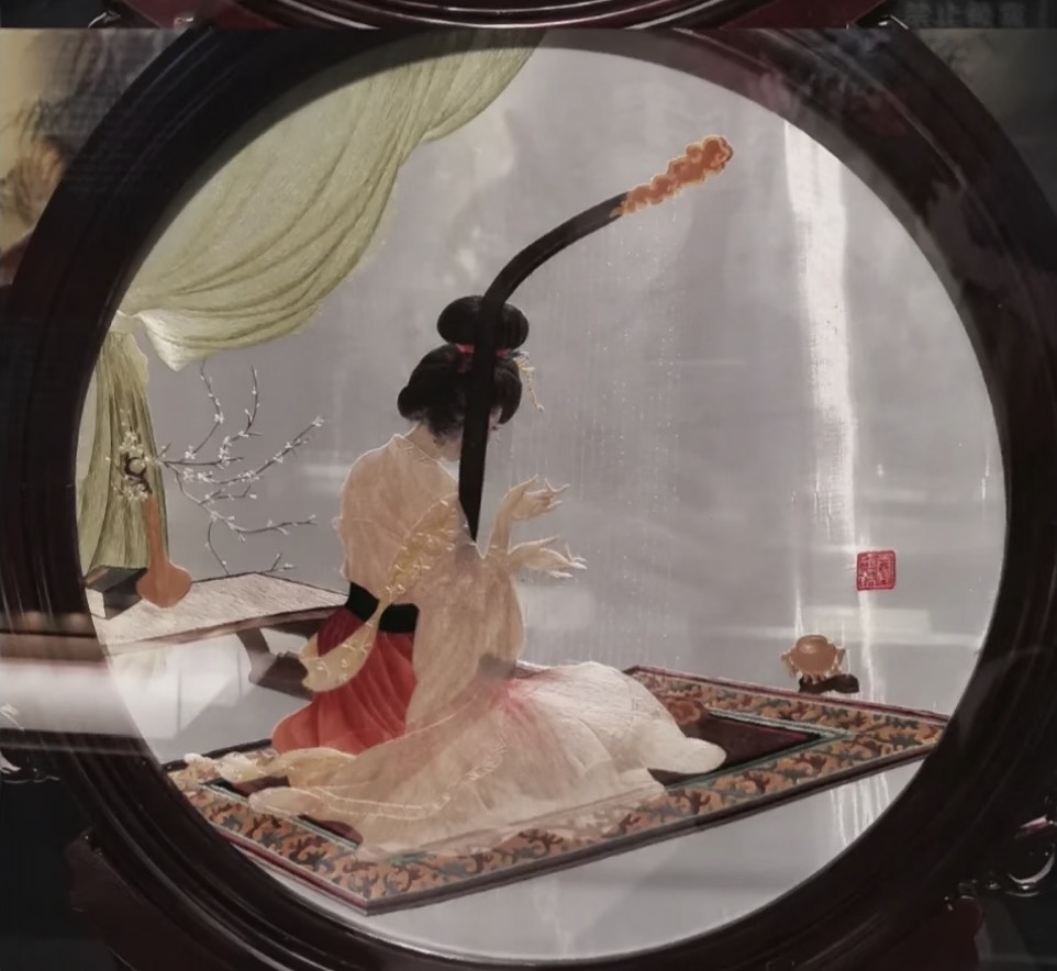 双面异绣仕女背面