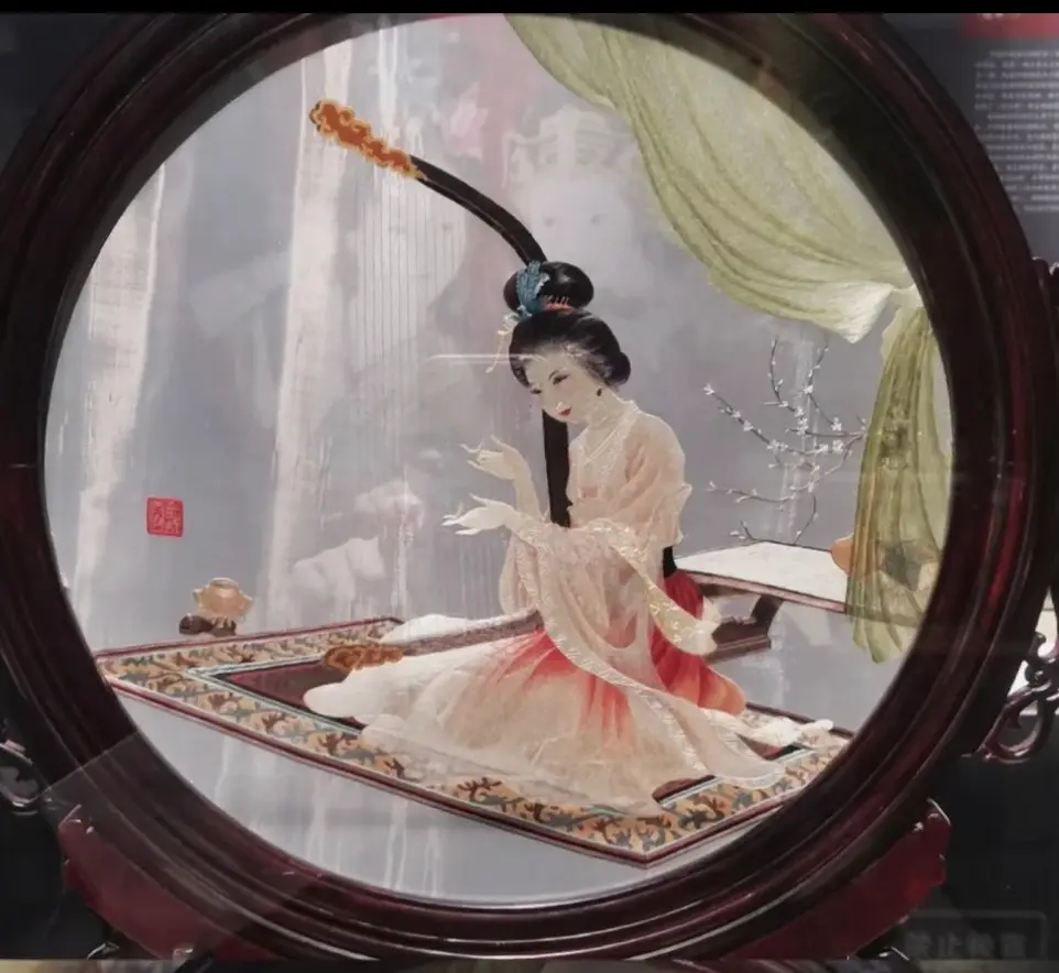 双面异绣仕女正面