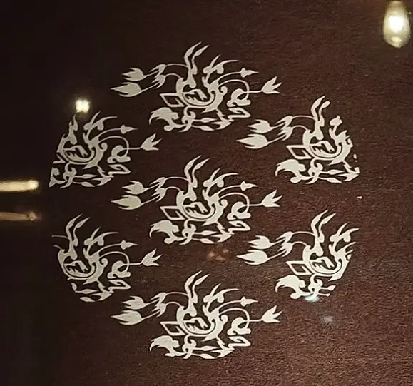 传统白色刺绣纹样