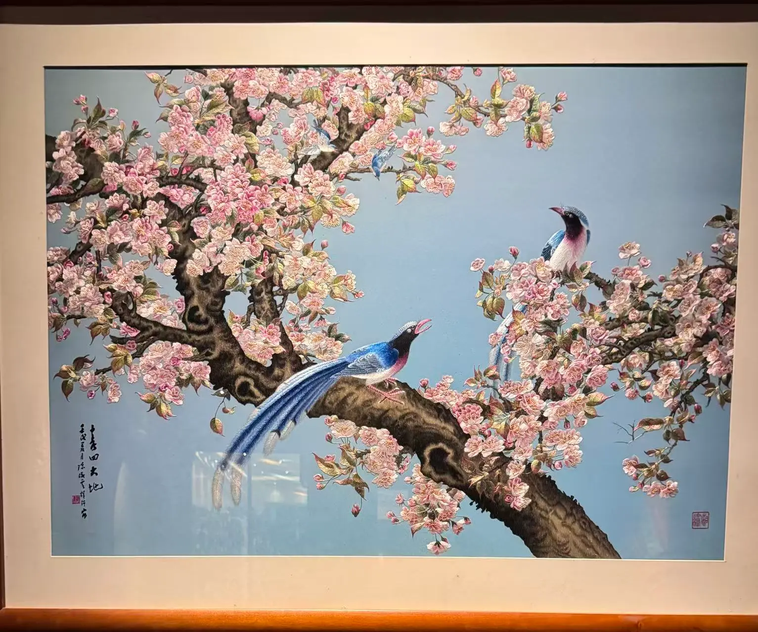 喜鹊登梅湘绣作品