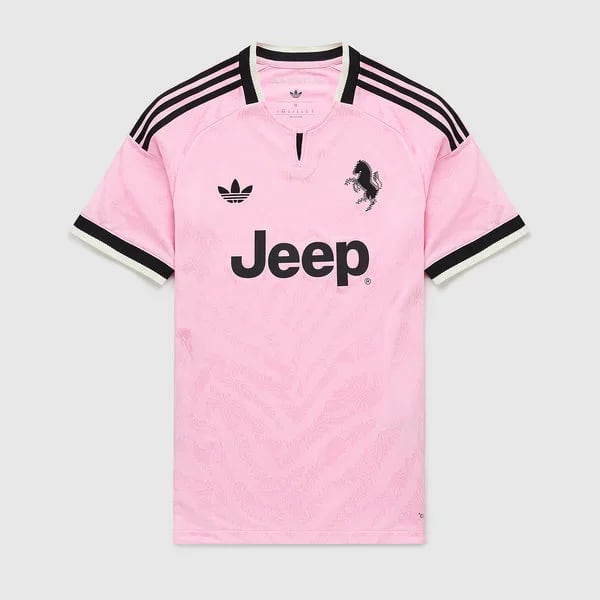 Pink Juventus 26-27 Away Jersey