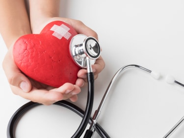 Patient-experiencing-chest-pain-seeking-cardiology-care-near-North-Richland-Hills-TX