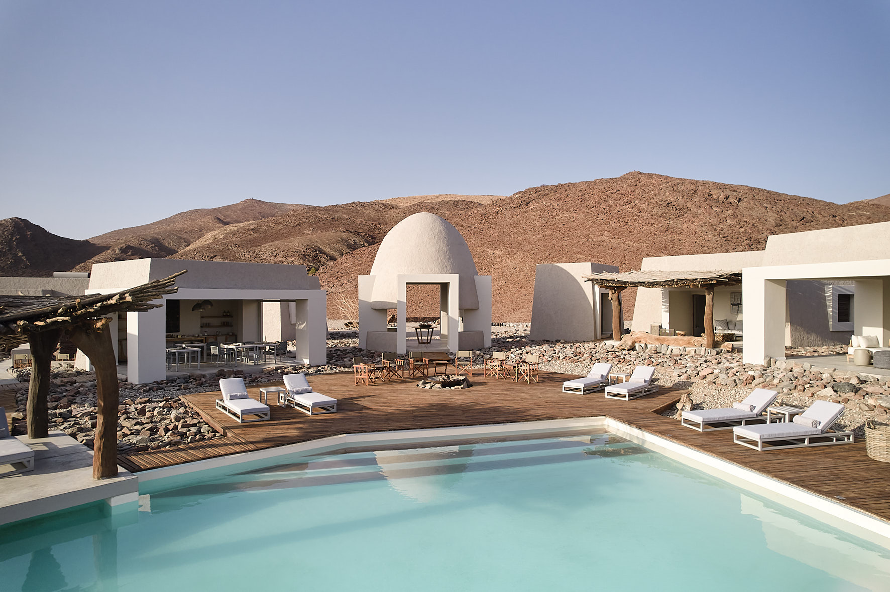 Infinity Pool Okahirongo Elephant Lodge Safari Namibia (1)