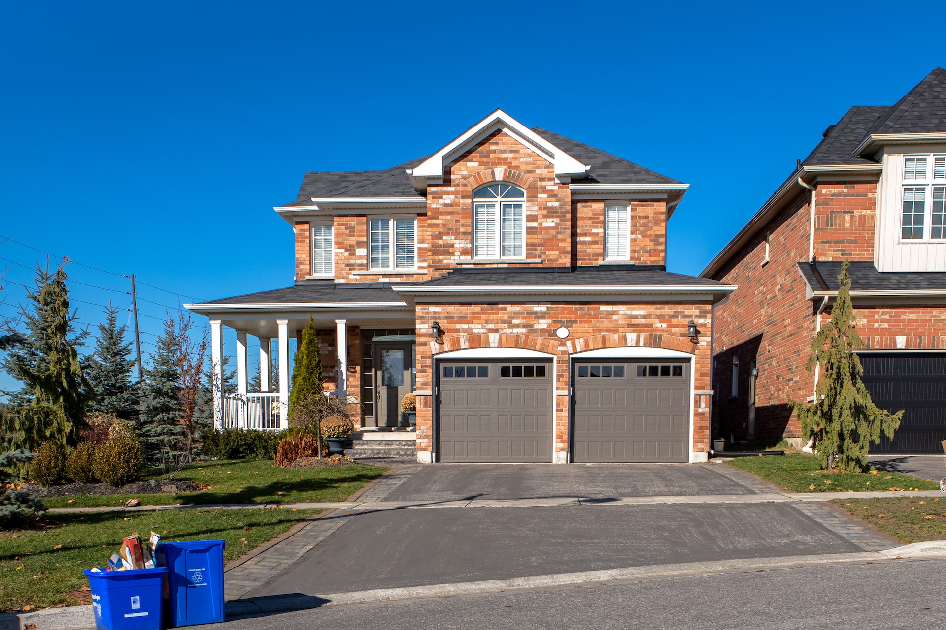 Top Benefits of Driveway Power Washing