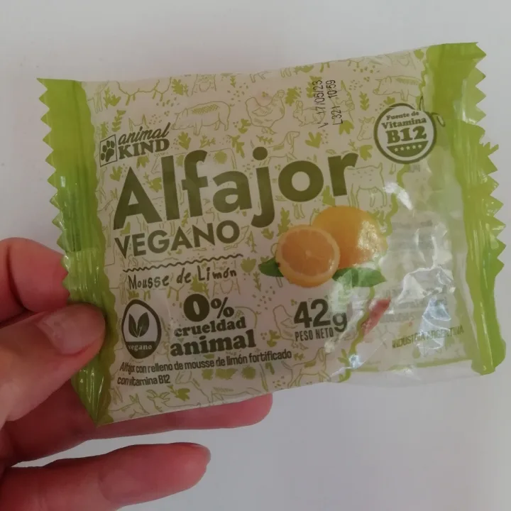 photo of Animal kind Alfajor Vegano Mousse de Limon shared by @marusal on  07 Feb 2023 - review