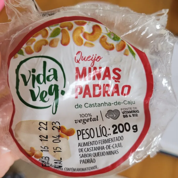 photo of Vida Veg queijo minas padrão shared by @jessanjos on  10 Feb 2023 - review