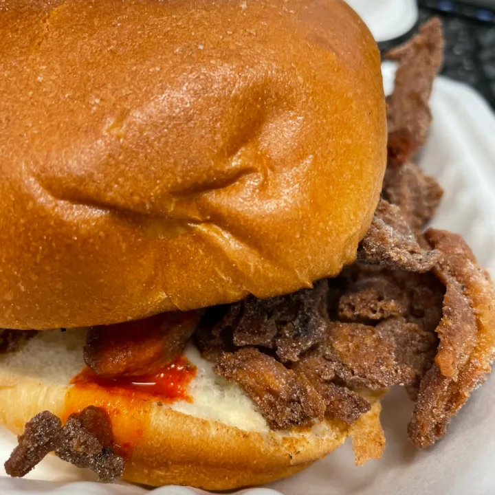 review photo of Plantology Spicy Chickn Sandwich shared by @rpveg on 10 Feb 2023 - review