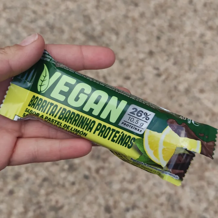 photo of Lidl Protein Bar Lemon Cake  shared by @sandravo on  10 Feb 2023 - review