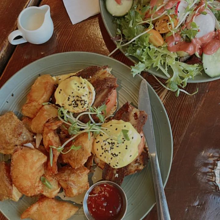 photo of Revelstoke Cafe The Classic Benny shared by @chiharu on  22 Feb 2023 - review