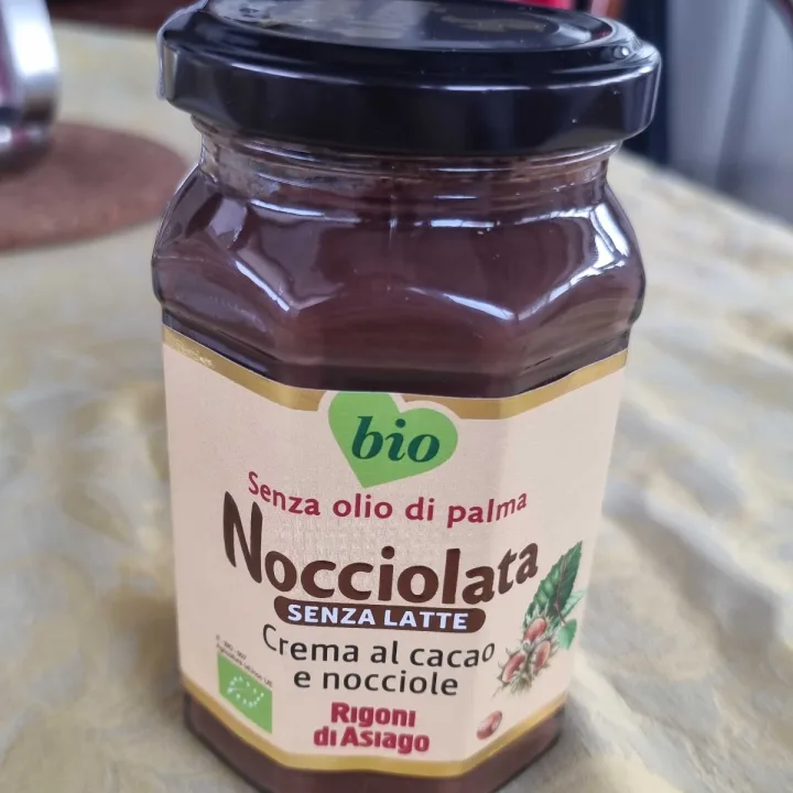 photo of Rigoni di Asiago Nocciolata - crema al cacao e nocciole senza latte shared by @ele1 on  25 Feb 2023 - review