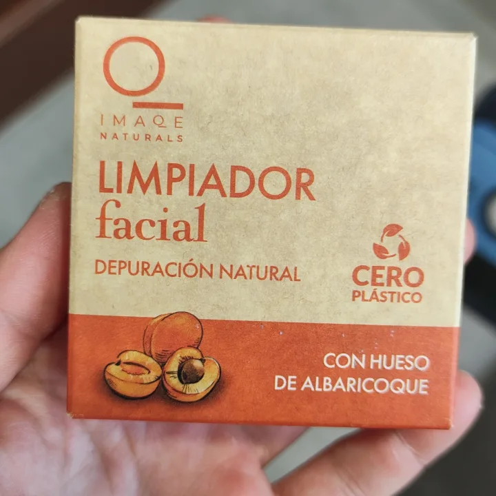 review photo of Imaqe Naturals Limpiador Facial Con Hueso De Albaricoque shared by @sandravo on 28 Feb 2023 - review