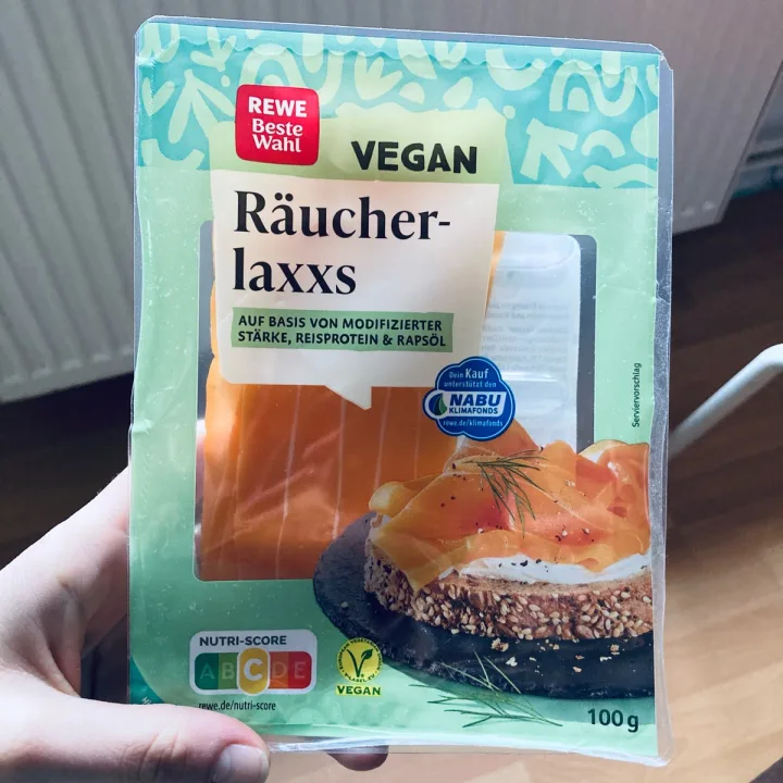 photo of REWE Beste Wahl vegan räucher laxx shared by @emmnms on  12 Mar 2023 - review