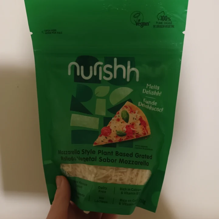 photo of Nurishh le râpé végétal saveur mozzarella shared by @crissssss on  22 Mar 2023 - review
