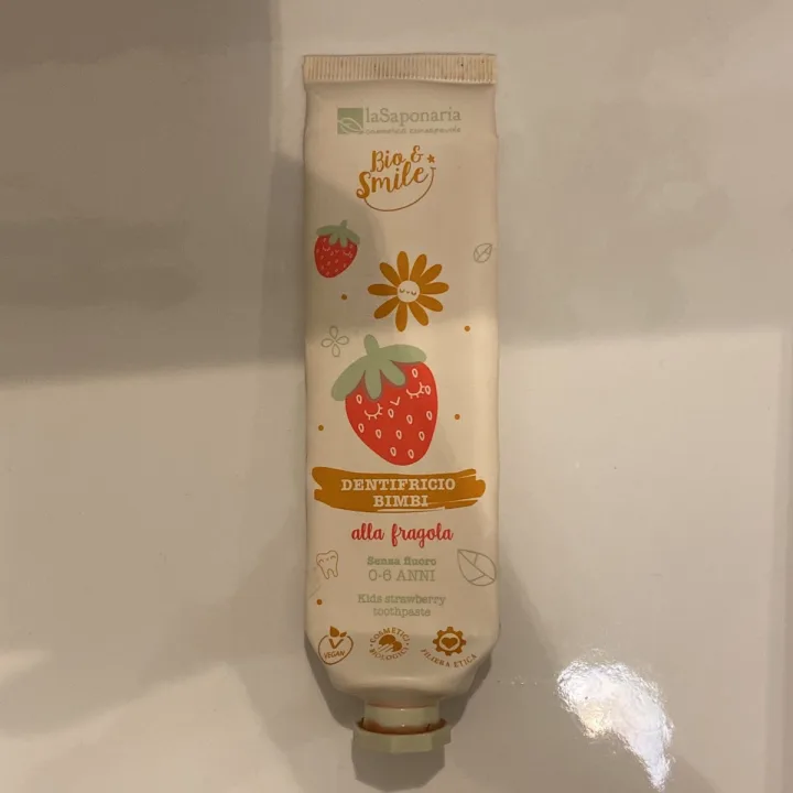 review photo of La Saponaria Dentifricio lenitivo bimbi fragola shared by @pervinca on 03 Apr 2023 - review