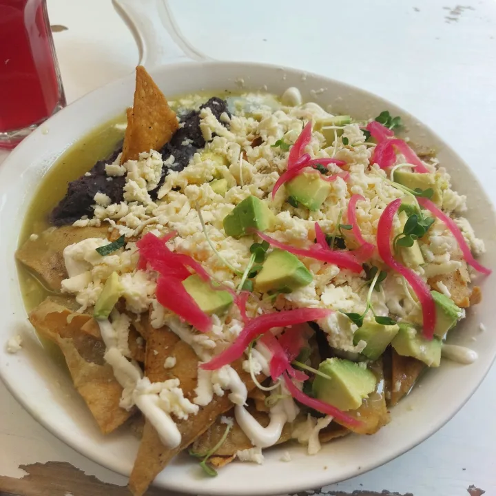 photo of Vegamo MX Chilaquiles Verdes shared by @monicaqg on  20 Apr 2023 - review