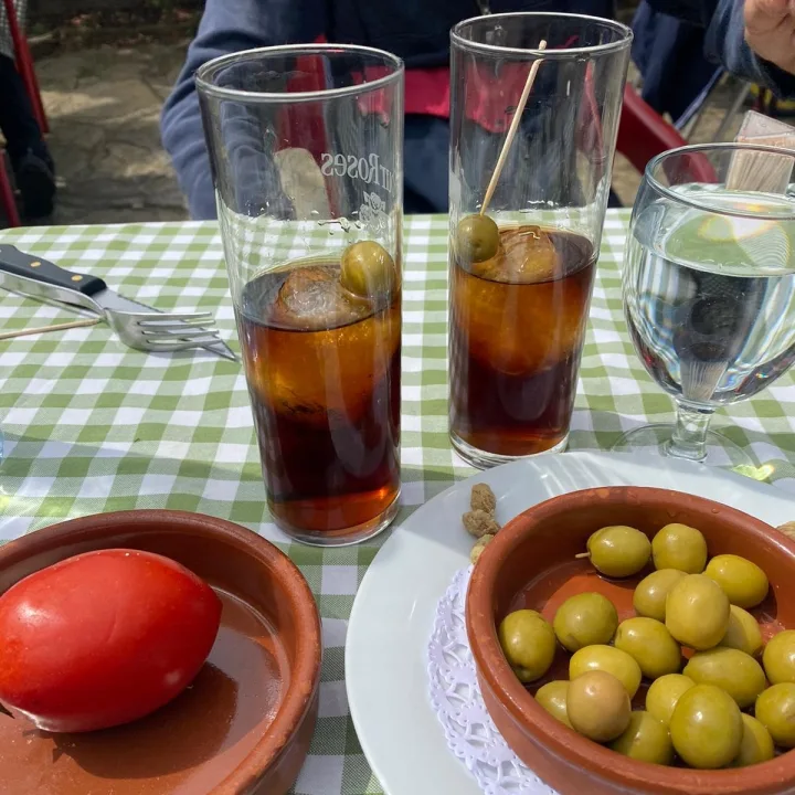 photo of Hostal Can Nogué Pan Con Tomate, Ajo Y Olivas. Vermut De La Casa shared by @balta on  22 Apr 2023 - review