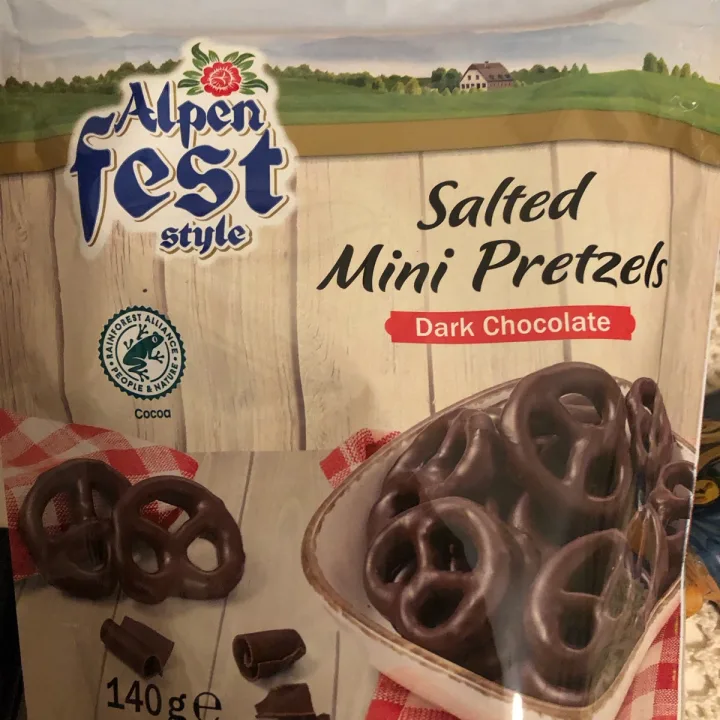 photo of Alpen fest style salted mini pretzels shared by @ghostino on  07 May 2023 - review