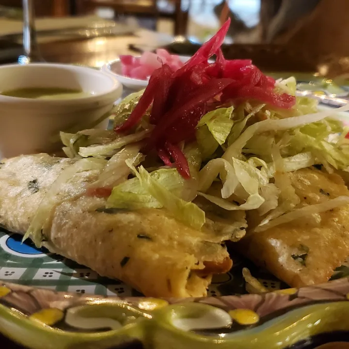 review photo of Restaurante Matea Empanadas de espinaca shared by @mjimenasilva on 07 May 2023 - review