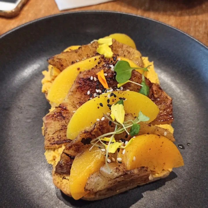 review photo of Americano Coffee & Kitchen Summer toast shared by @agustinaaborsato on 21 May 2023 - review