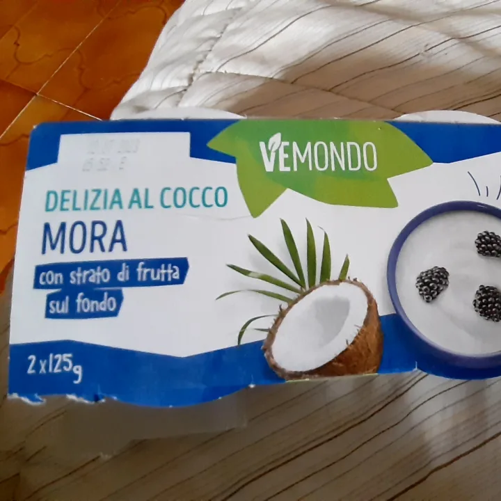 photo of Vemondo yogurt shared by @concetta on  30 May 2023 - review