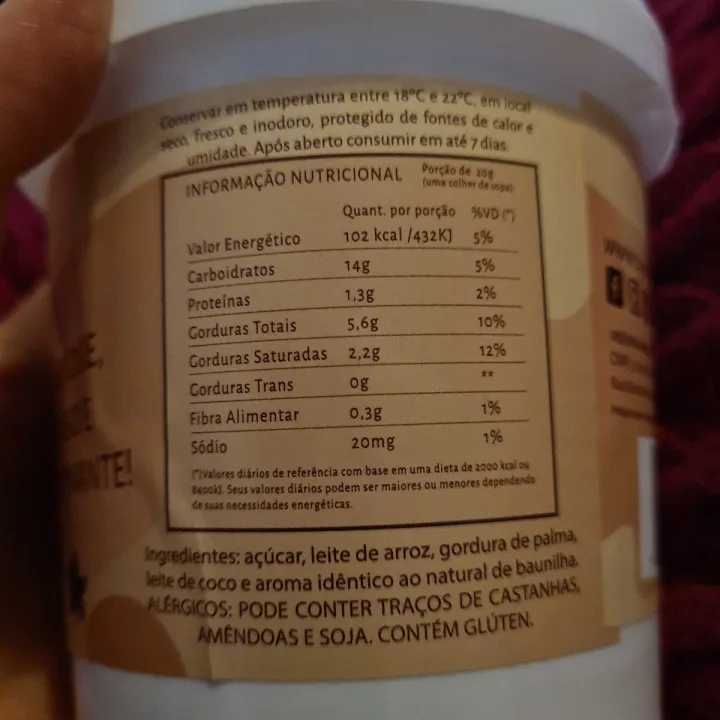 photo of Super Vegan Creme Branco Recheio De CHOCOLATE shared by @claudiaaraujo on  30 May 2023 - review