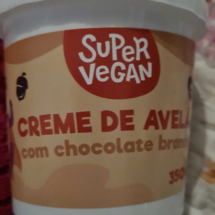 photo of Super Vegan creme de avelã com chocolate branco shared by @claudiaaraujo on  30 May 2023 - review