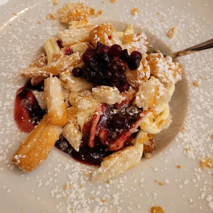 photo of Rifugio Romano Sbriciolata vegan frutti di bosco shared by @rockyezaira13 on  31 May 2023 - review