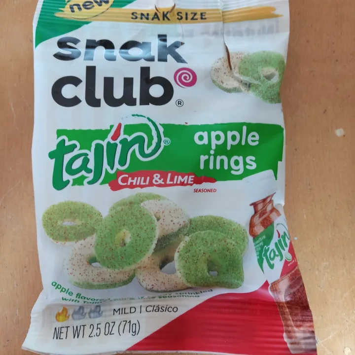 photo of snak club tajin Tajín Apple Rings shared by @yedazul on  31 May 2023 - review