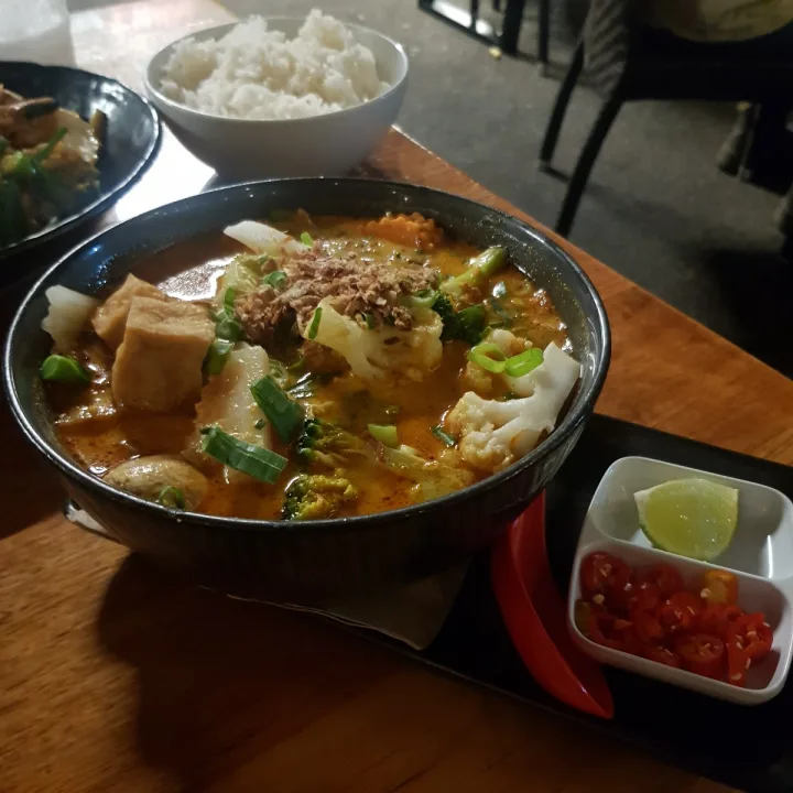 CHOW! Darwin City, Australia Laksa Review abillion