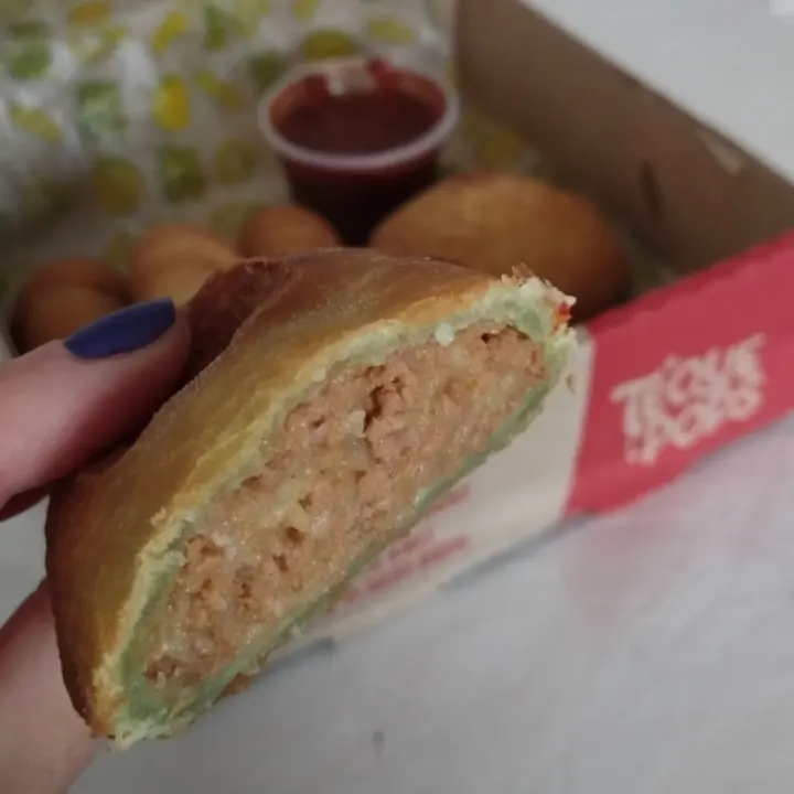review photo of Tequepops Pastelito De Carne shared by @veritohosen on 07 Aug 2023 - review