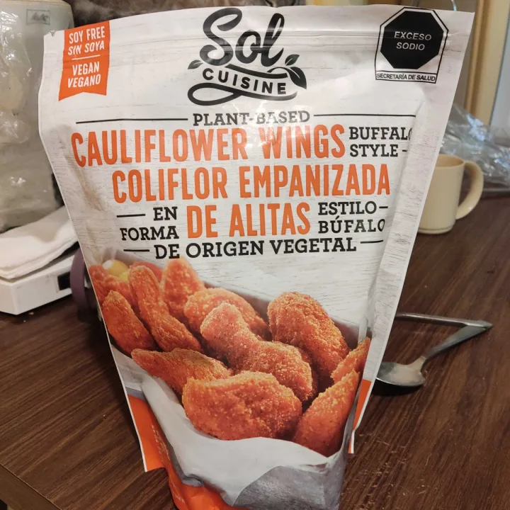 review photo of Sol Cuisine Cauliflower wings Buffalo style shared by @yedazul on 28 Oct 2023 - review
