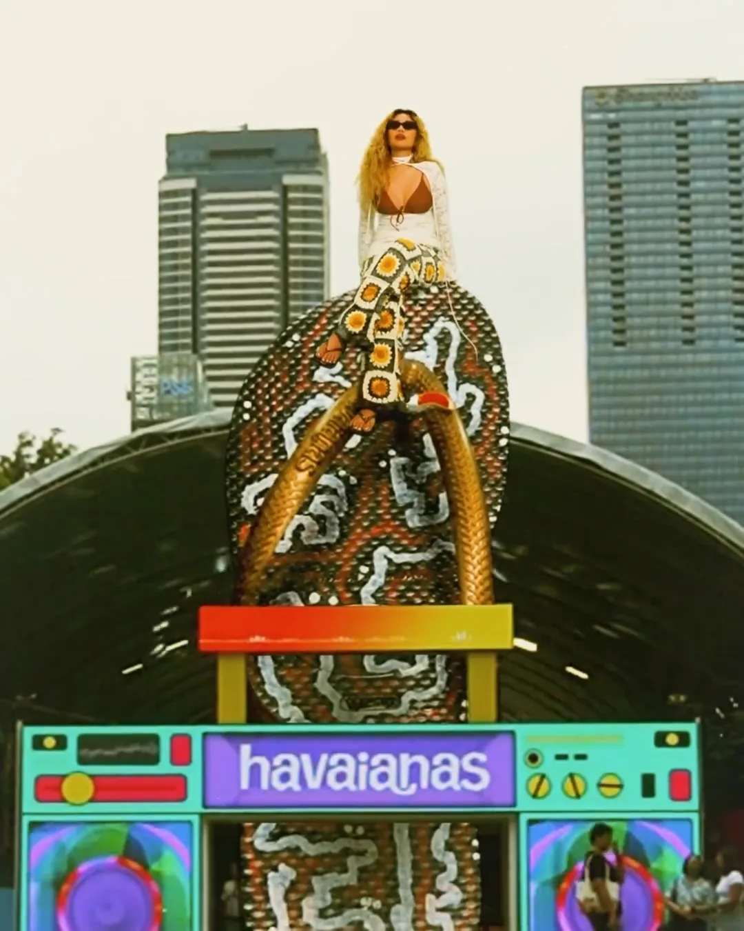 Make your own Havaianas 2024 featuring Lyn Alumno