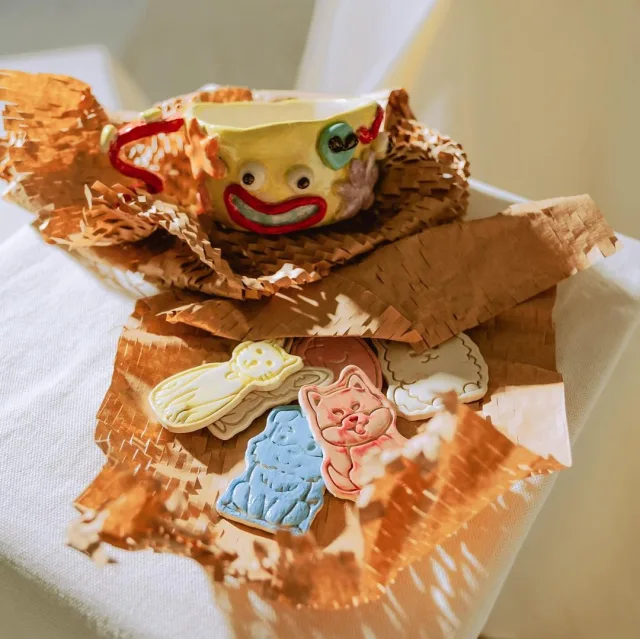 A Pottery Class BTS for Dusts and Glitters