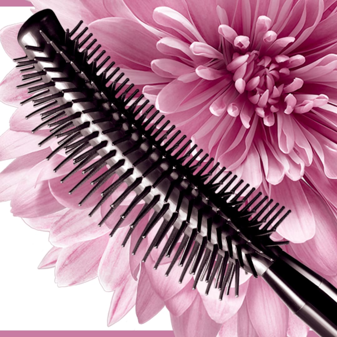 Maybelline New York Lash Sensational Washable Volumizing Full Fan Effect Black Mascara thumbnail 2