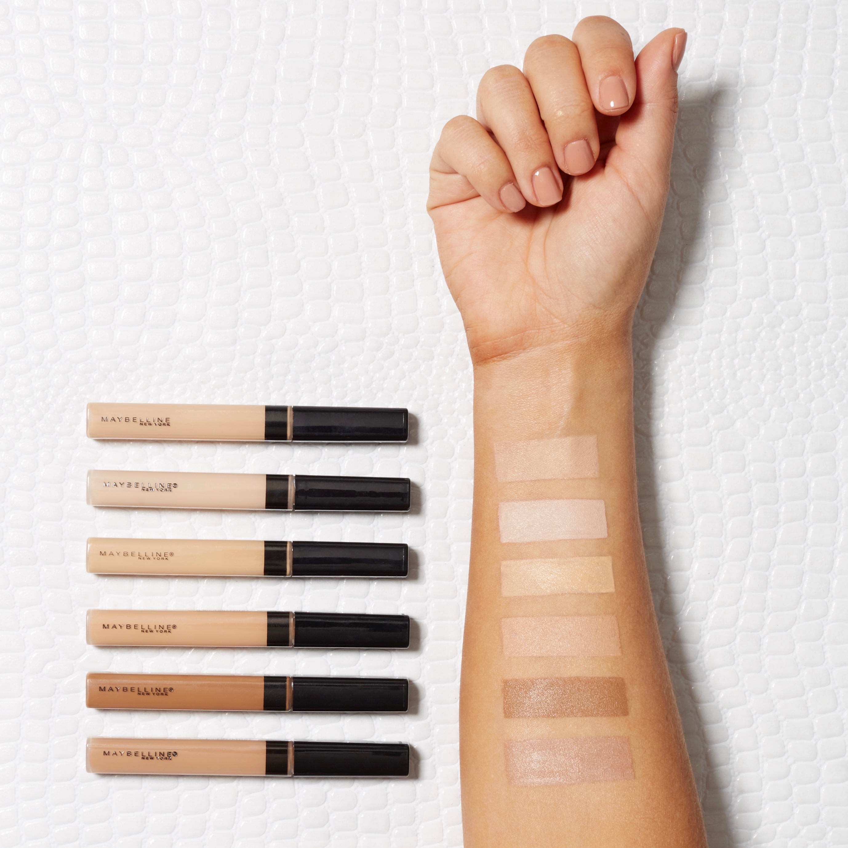 Maybelline New York Flawless Fit Me Concealer Oil and Fragrance-Free - Natural Coverage thumbnail 10