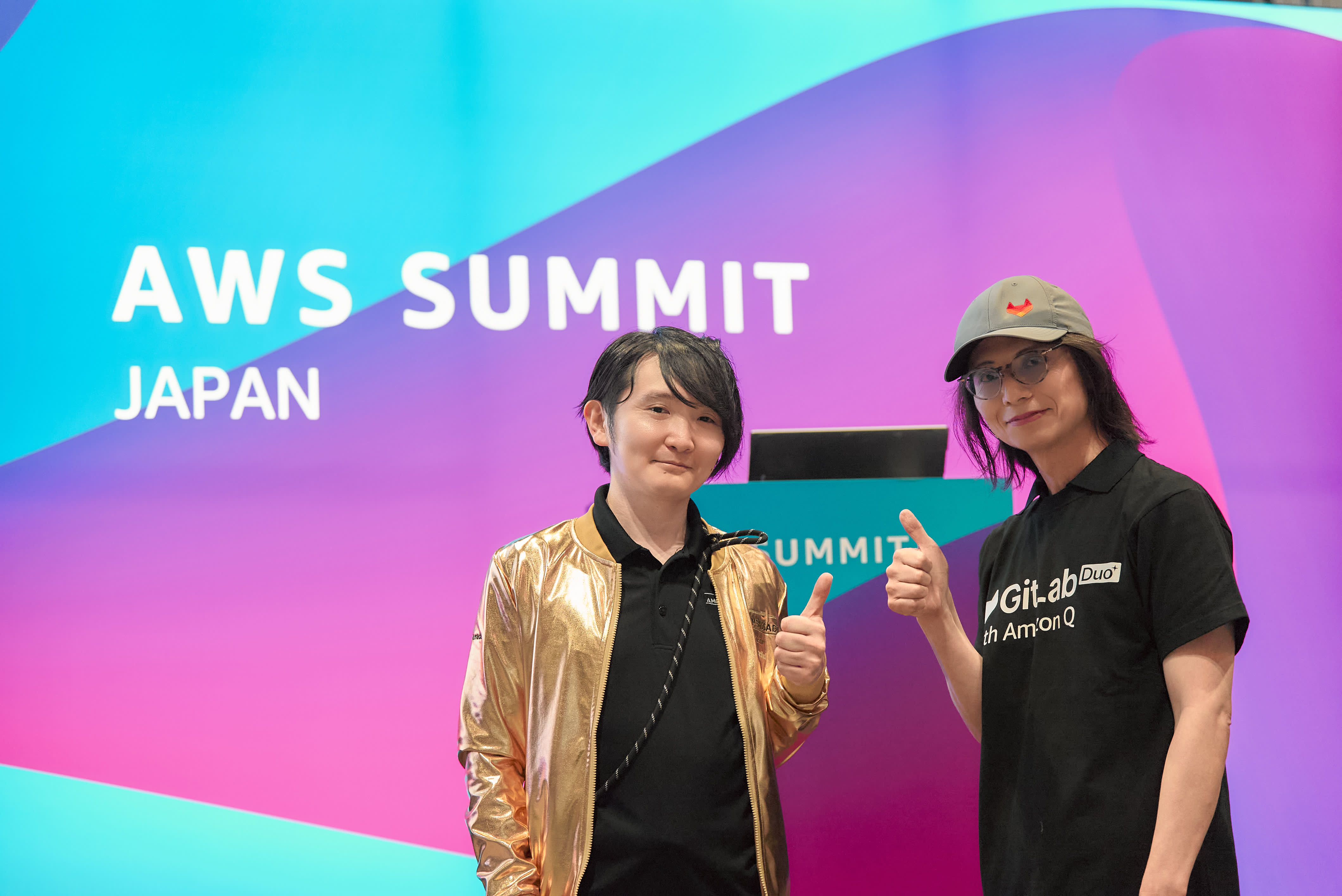 左よりソニービズネットワークス株式会社 濱田 一成氏、GitLab合同会社 小松原 つかさ