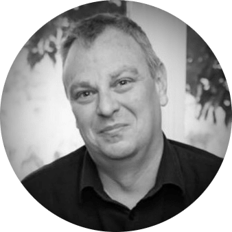 Robert Mitchell Headshot