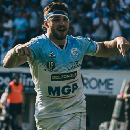 Mateo Carreras se queda