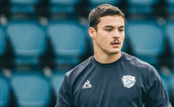 BAPTISTE TILLOLES PROLONGE À L'AVIRON BAYONNAIS