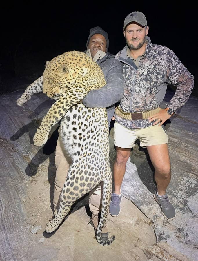 Namibian Trophy Leopard Hunt — Predator Hunts in Chichindwe, Masvingo Province, Zimbabwe — photo 2