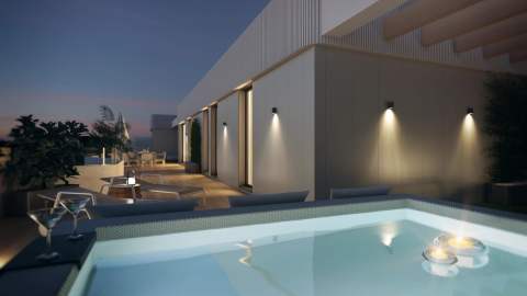 Nybygd leilighet med takterrasse og privat basseng