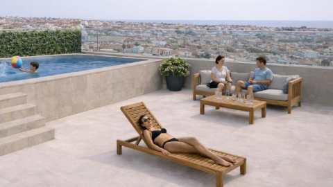 Ny leilighet med takterrasse – Gangavstand til strand og privat basseng