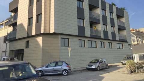 Nybygd leilighet med takterrasse – Felles basseng og 2 soverom