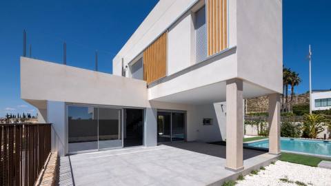 Villa med takterrasse og golfutsikt – Privat basseng og 4 soverom