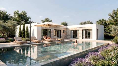Nybygg villa med privat basseng