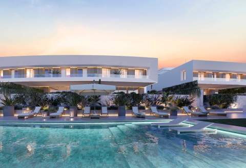 Eksklusiv villa med takterrasse og havutsikt – Nybygg med privat basseng