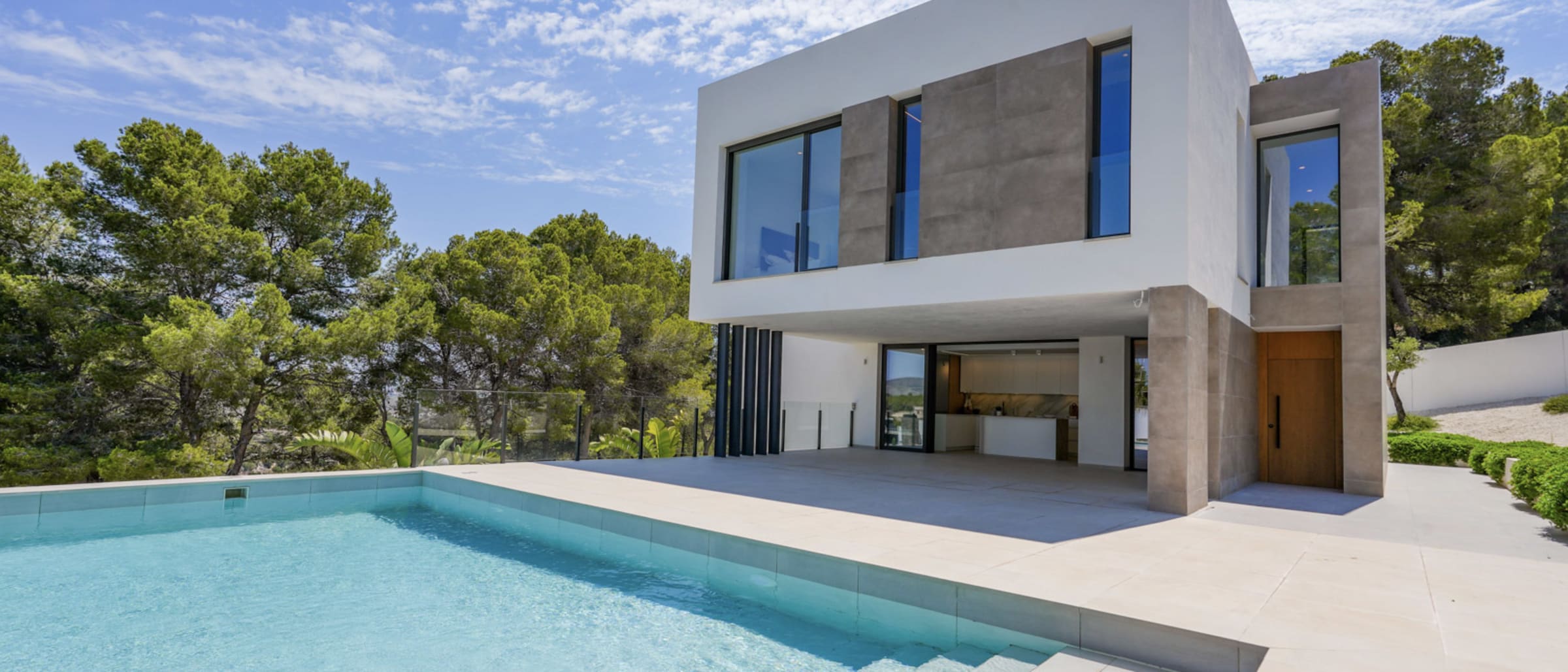 4305MOR Large modern villa for sale in Moraira - Image 1