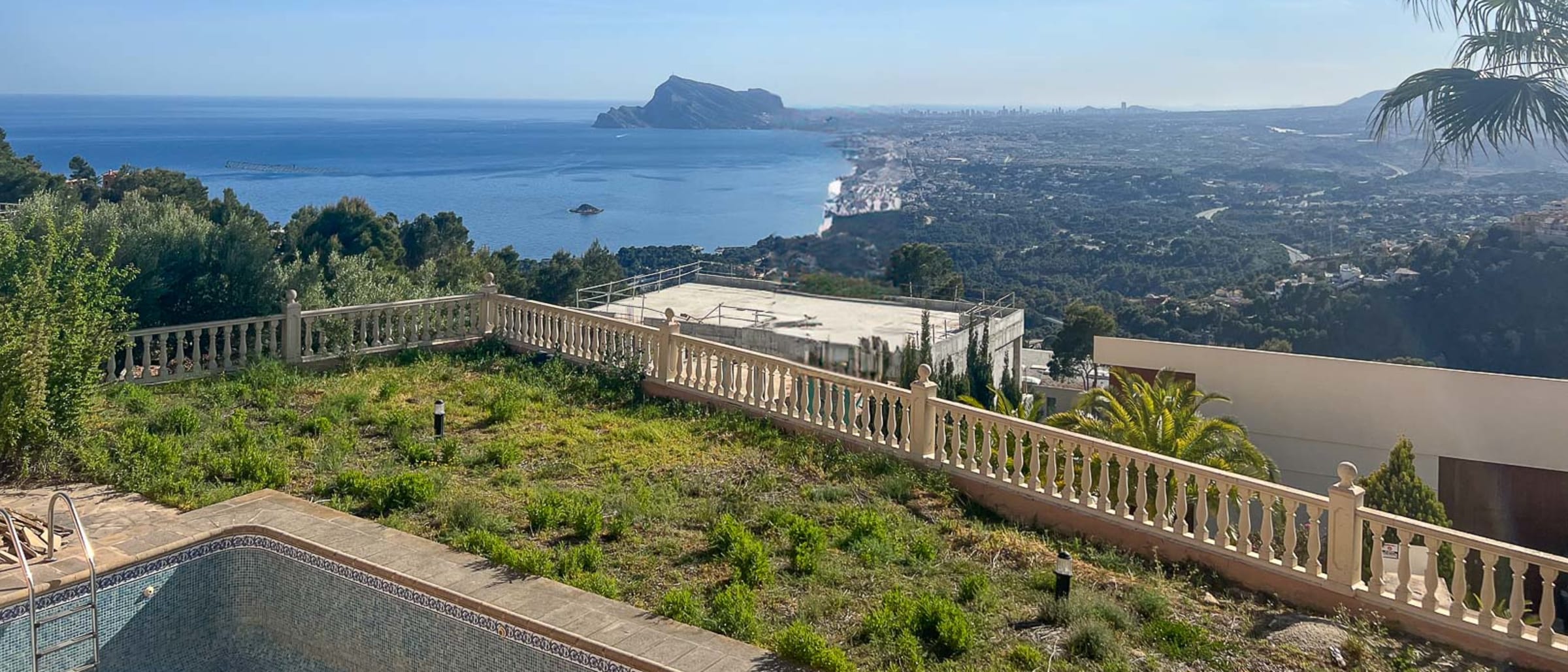 C4XY8254ALT Remodeled villa under development for sale in Altea Hills. - Image 1