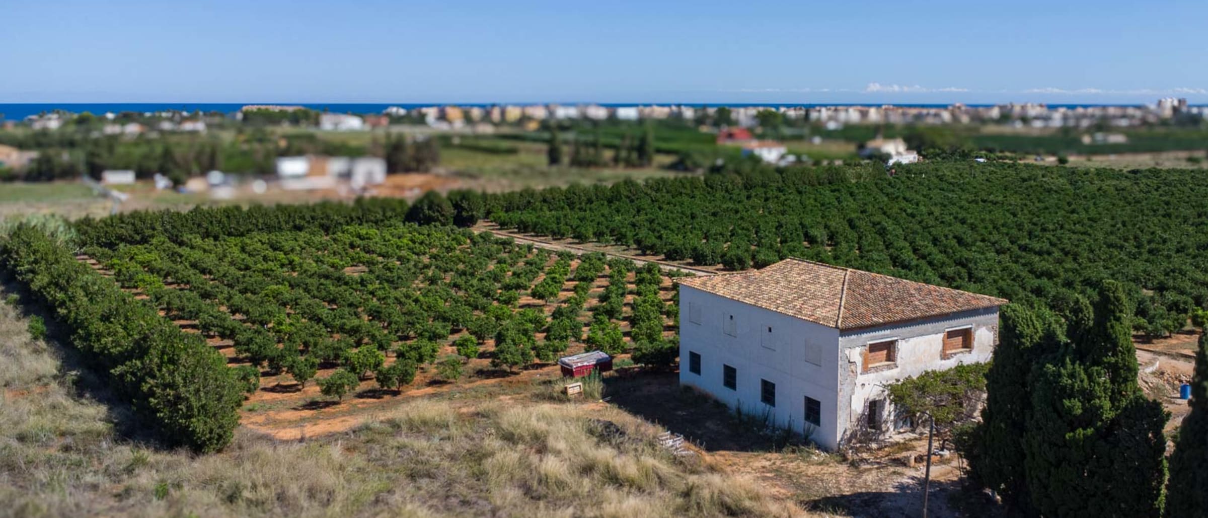 C3XY8296DEN Country house to renovate with a large plot for sale in Denia. - Image 1